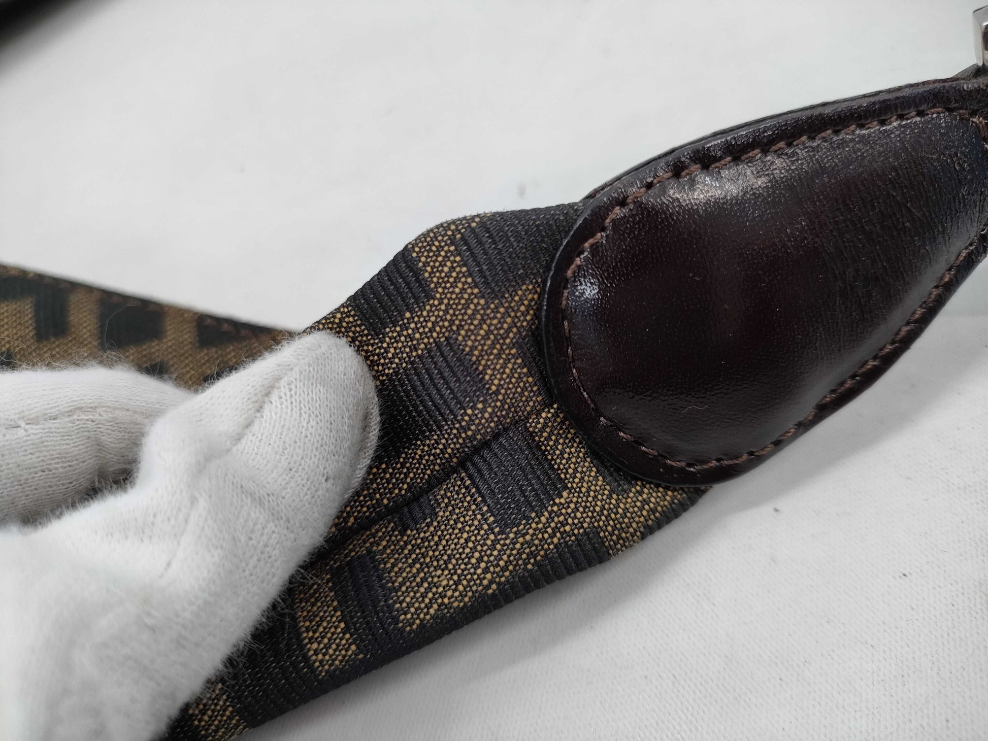 FENDI Zucca pattern one-shoulder V-neck handbag