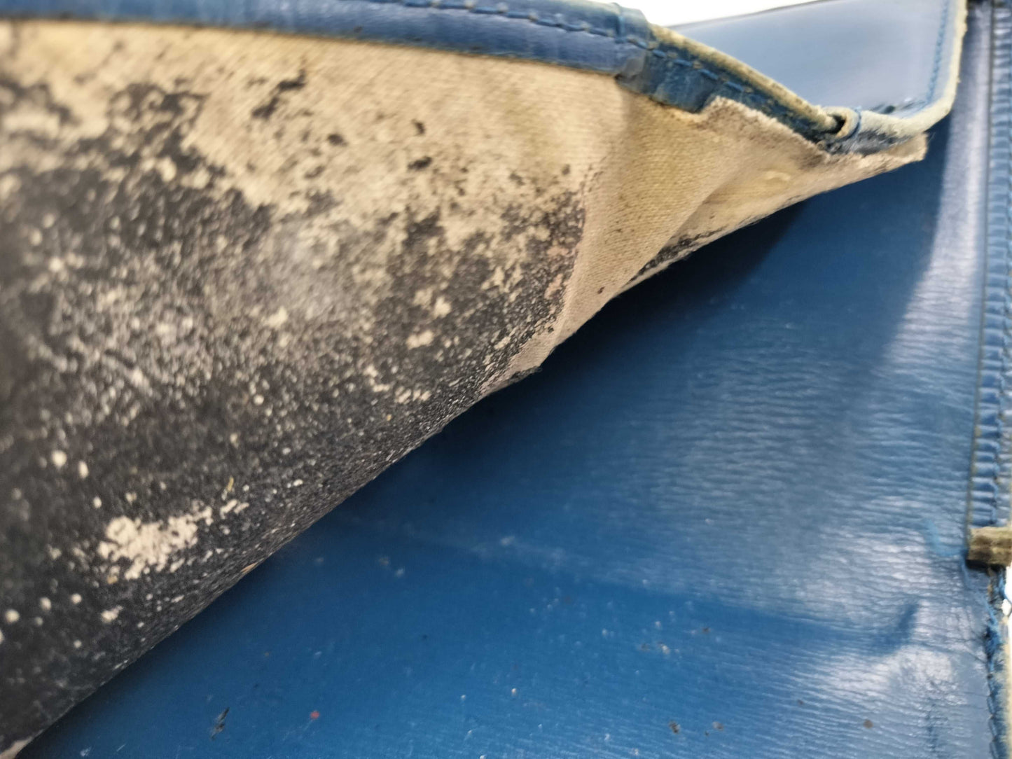 LOUIS VUITTON Epi Epi Accessory 2-Piece Key Case/Key Holder