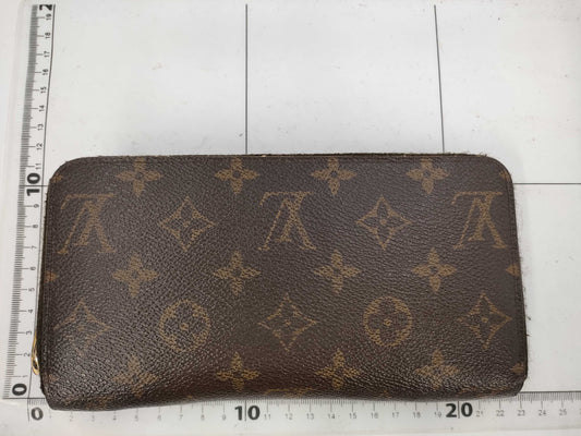 LOUIS VUITTON Monogram Zippy Wallet
