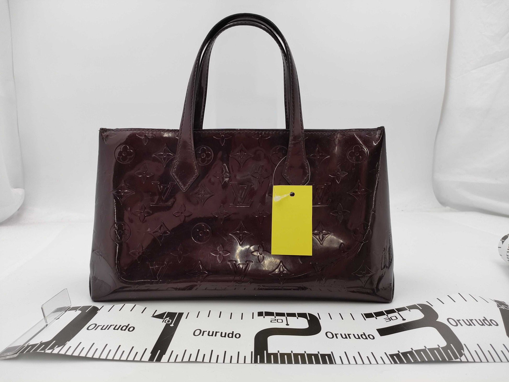 LOUIS VUITTON Vernis M93641 Wilshire PM Handbag