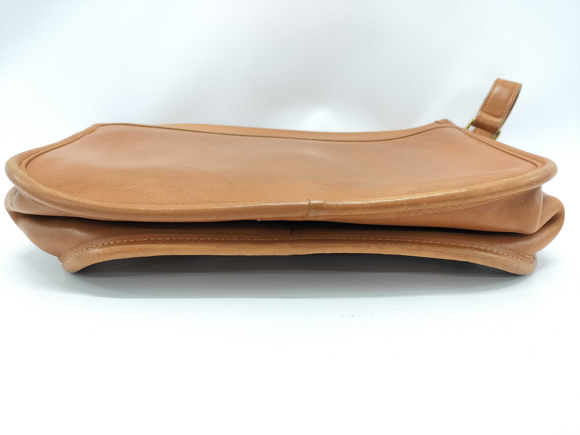 COACH Old Coach 9790 Turnlock Shoulder Bag