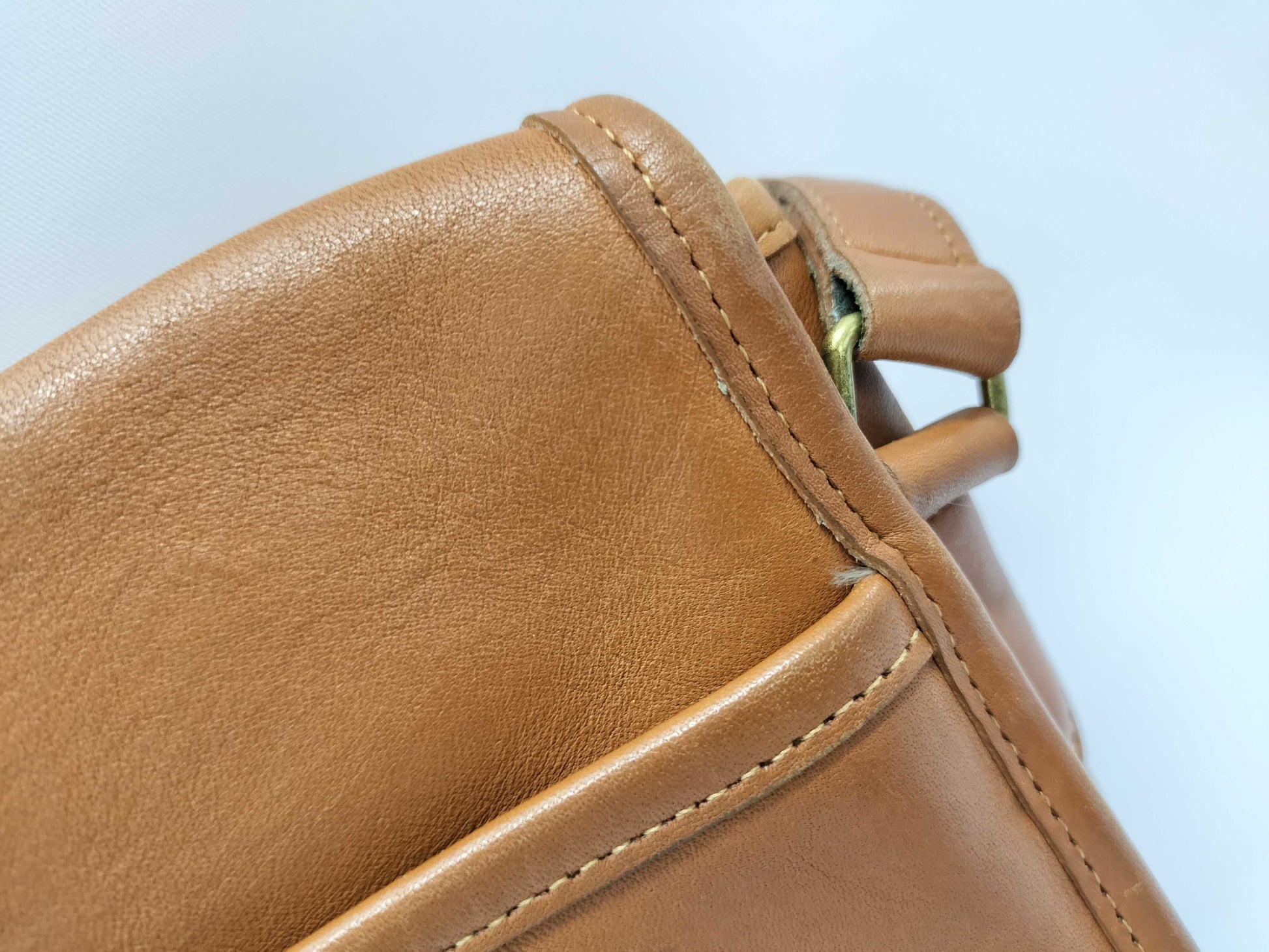 COACH Old Coach 9790 Turnlock Shoulder Bag