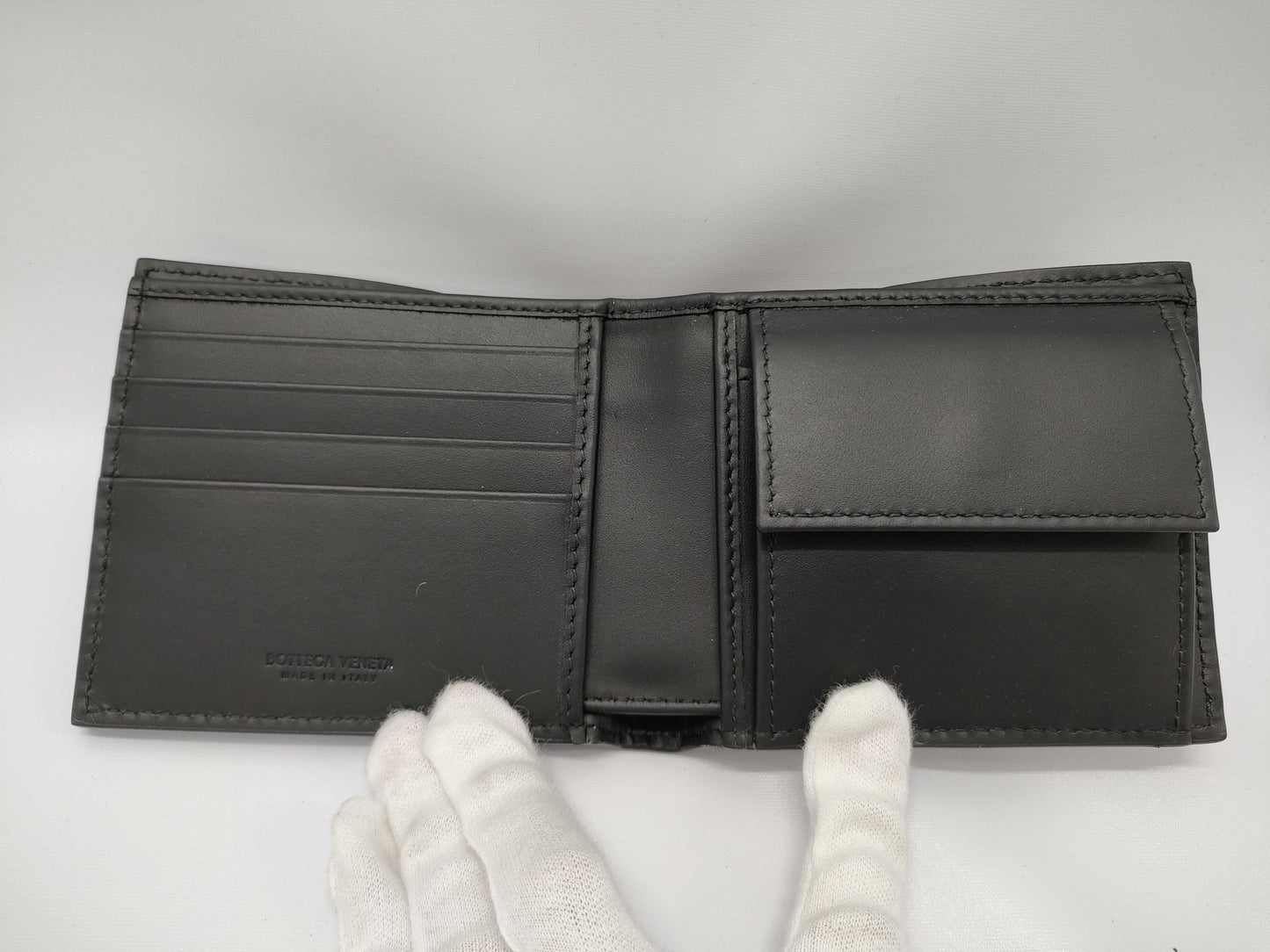 BOTTEGA VENETA Intrecciato Bifold Wallet