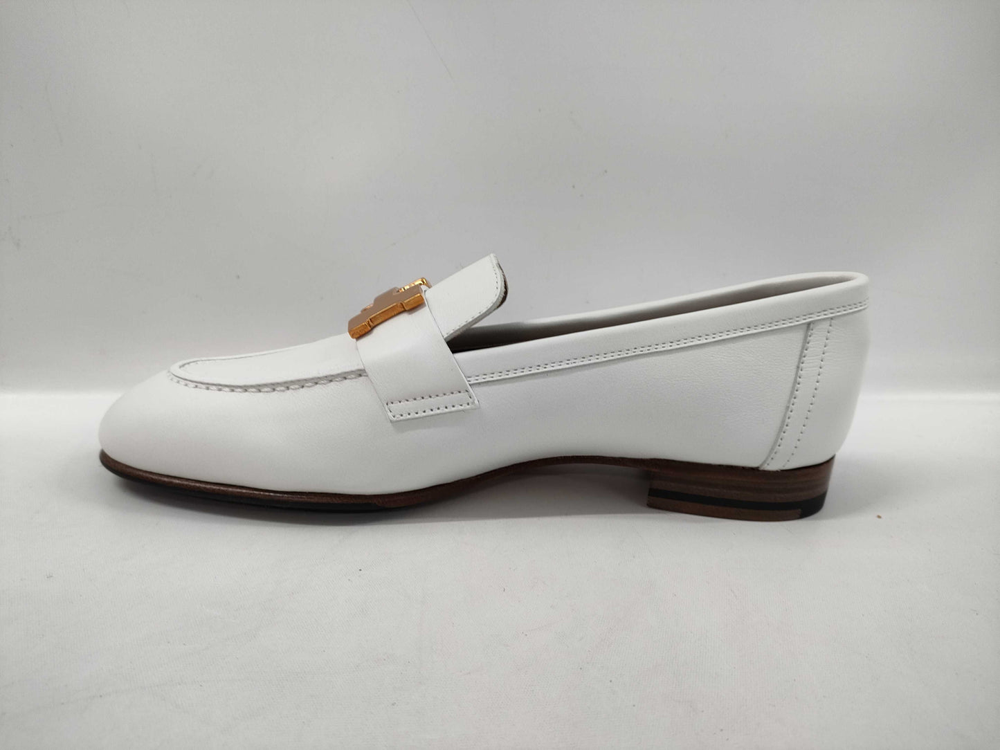 HERMES Moccasin White Pumps