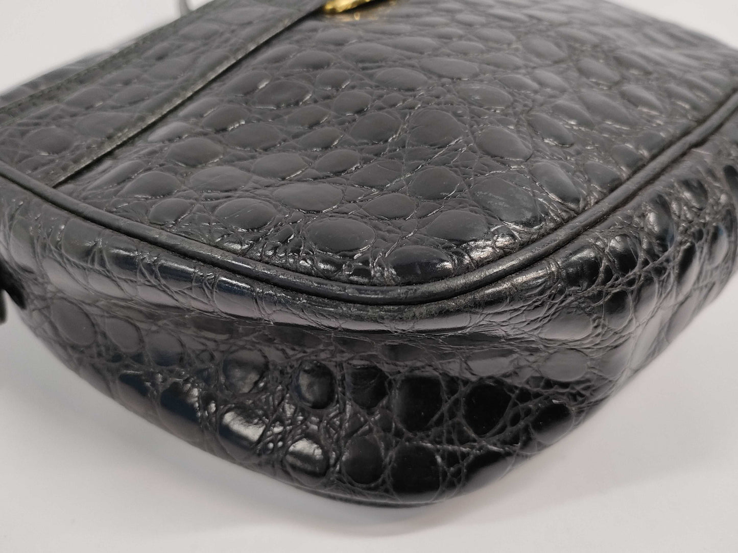 Salvatore Ferragamo Vara Crocodile Embossed Shoulder Bag Shoulder Bag