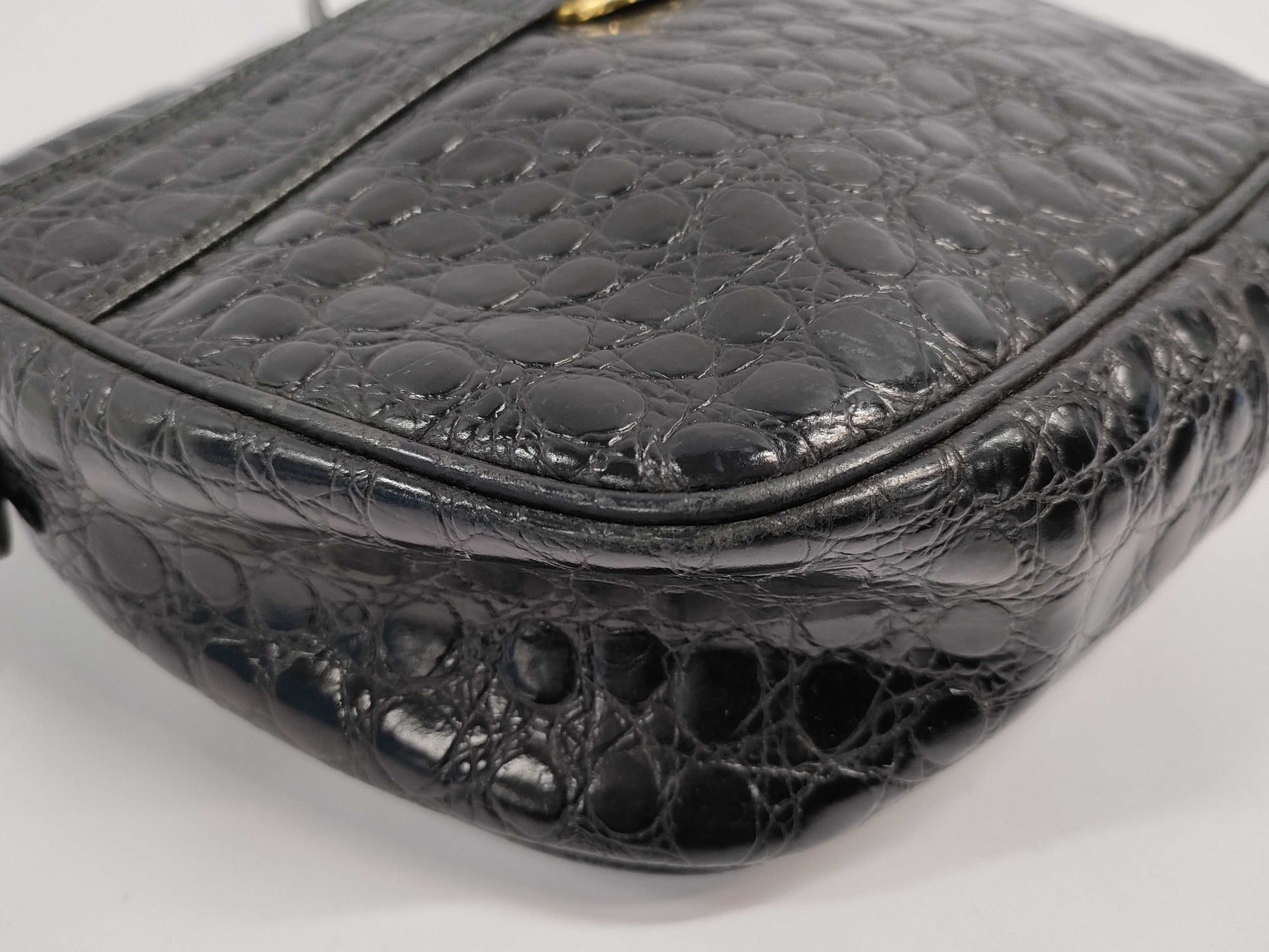Salvatore Ferragamo Vara Crocodile Embossed Shoulder Bag Shoulder Bag