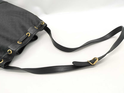GUCCI GG Supreme Drawstring Shoulder Bag in Black