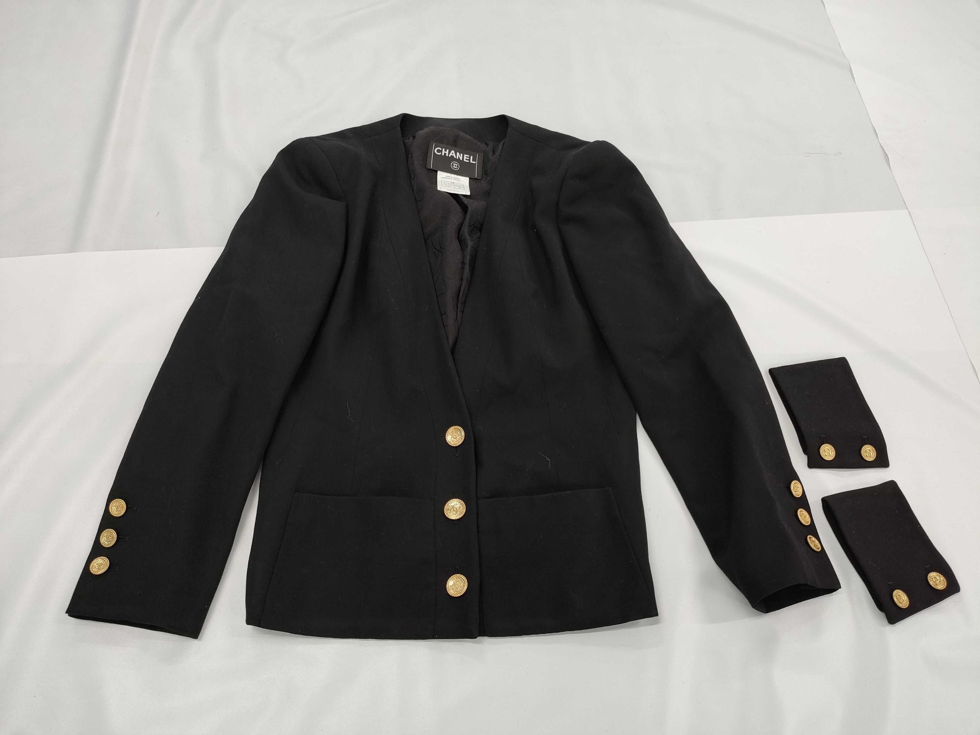 CHANEL Gold Button Jacket Jacket