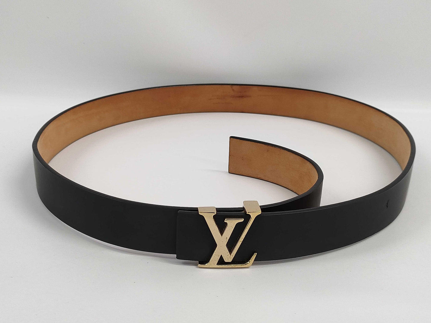 LOUIS VUITTON Santur Initial Belt