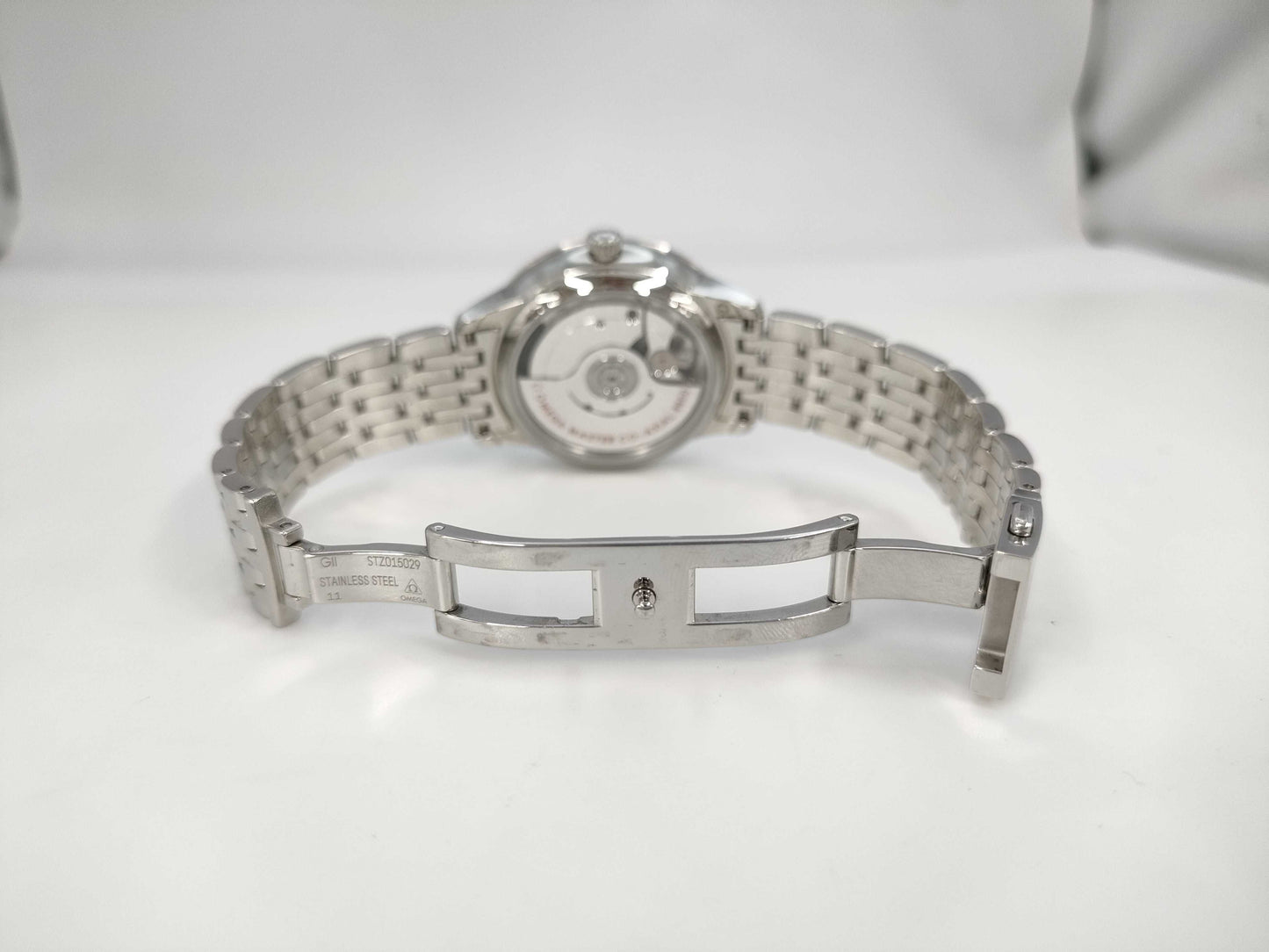 OMEGA 434.10.34.20.05.001 83664170 Shell Dial Boys' Watch