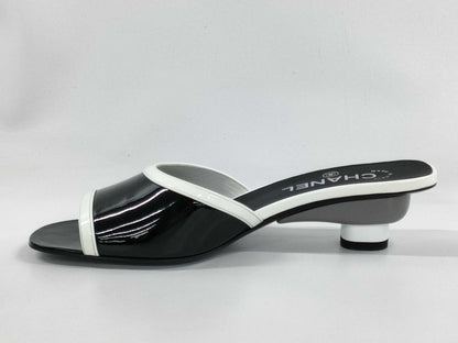 CHANEL enamel two-tone sandals