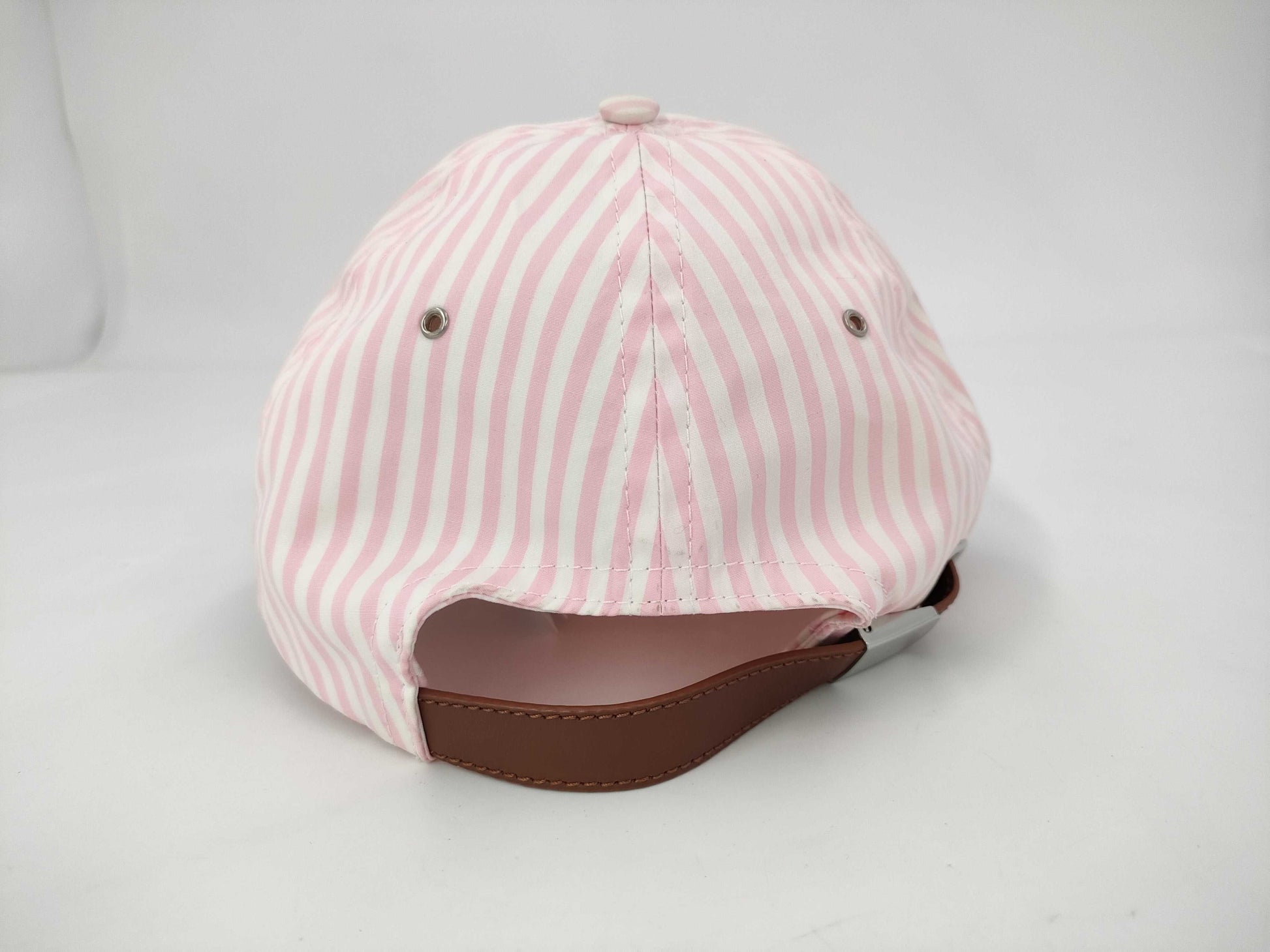 BURBERRY Caps and other accessories
