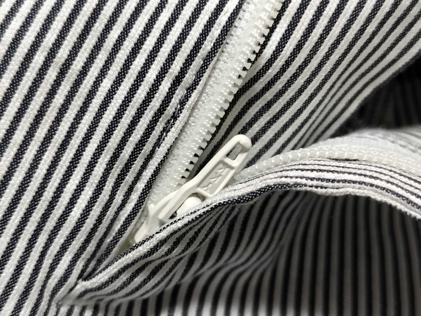 Burberrys □ Burberry Pants Pants