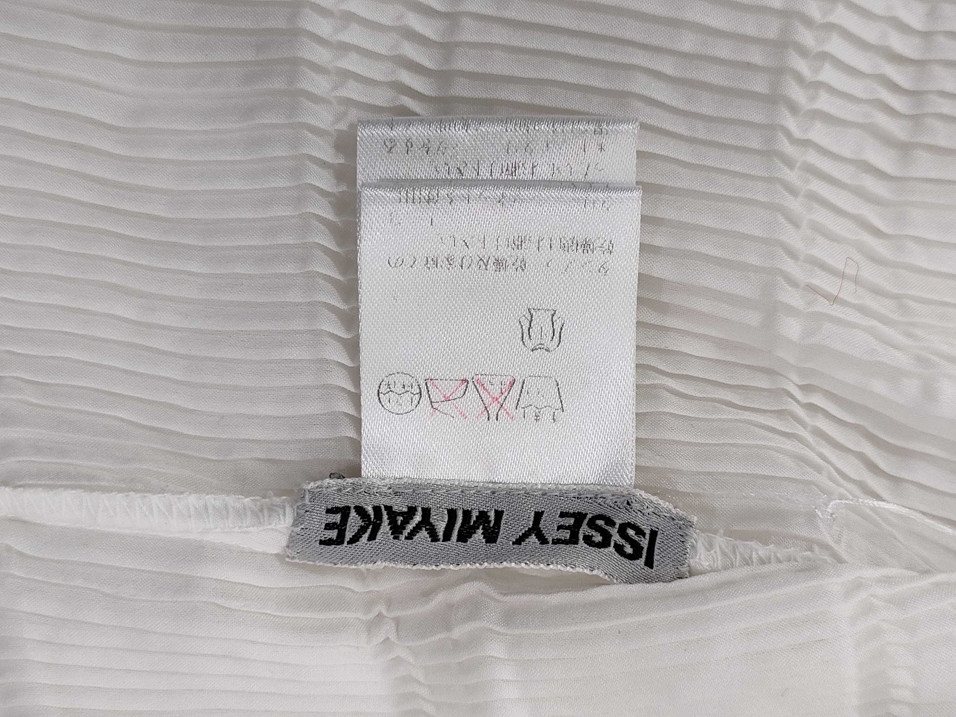 ISSEY MIYAKE □ Issey Miyake Shirt Pleated Shirt