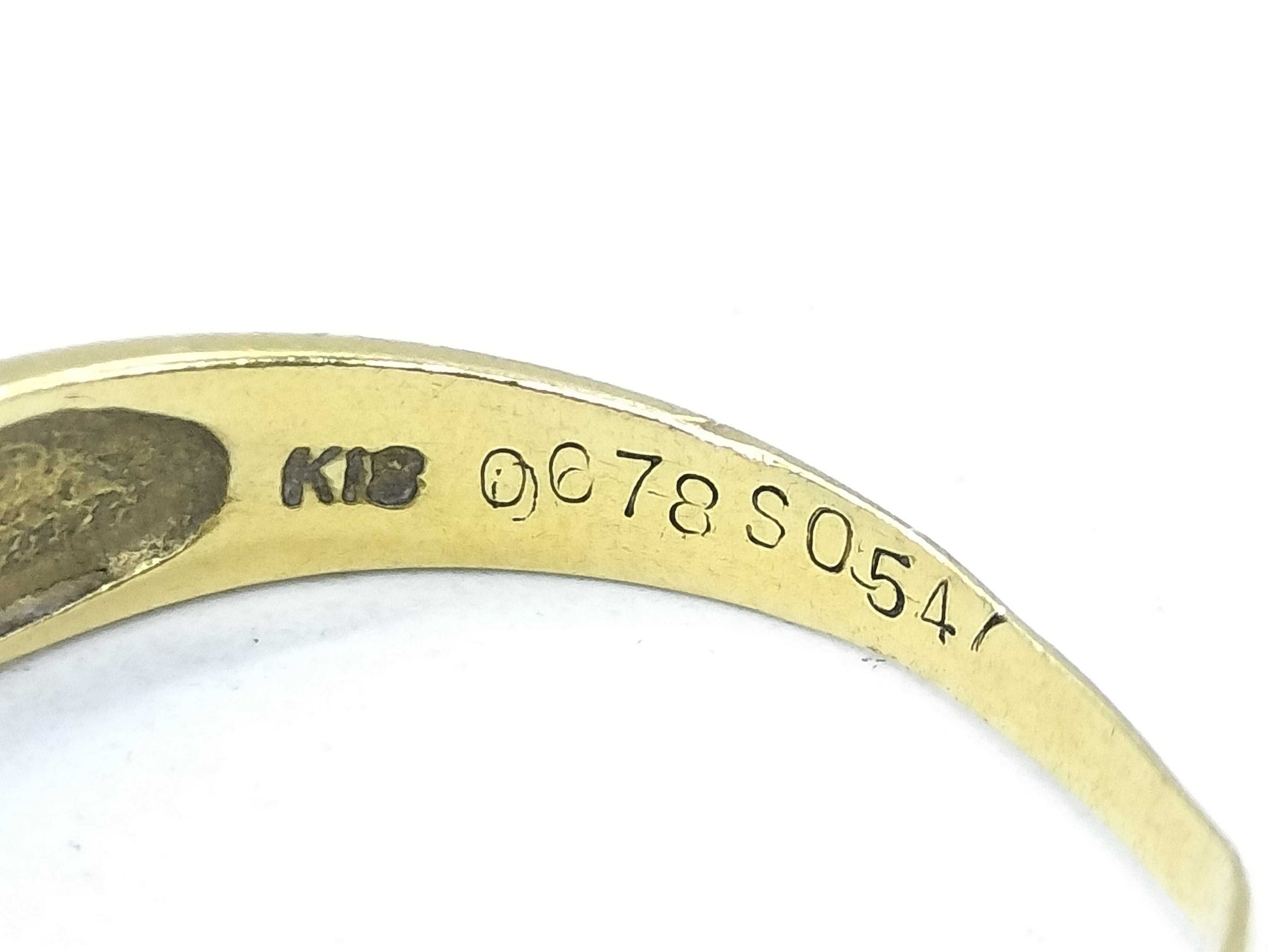 Sapphire and Diamond K18/Pt900 2.7g Ring 