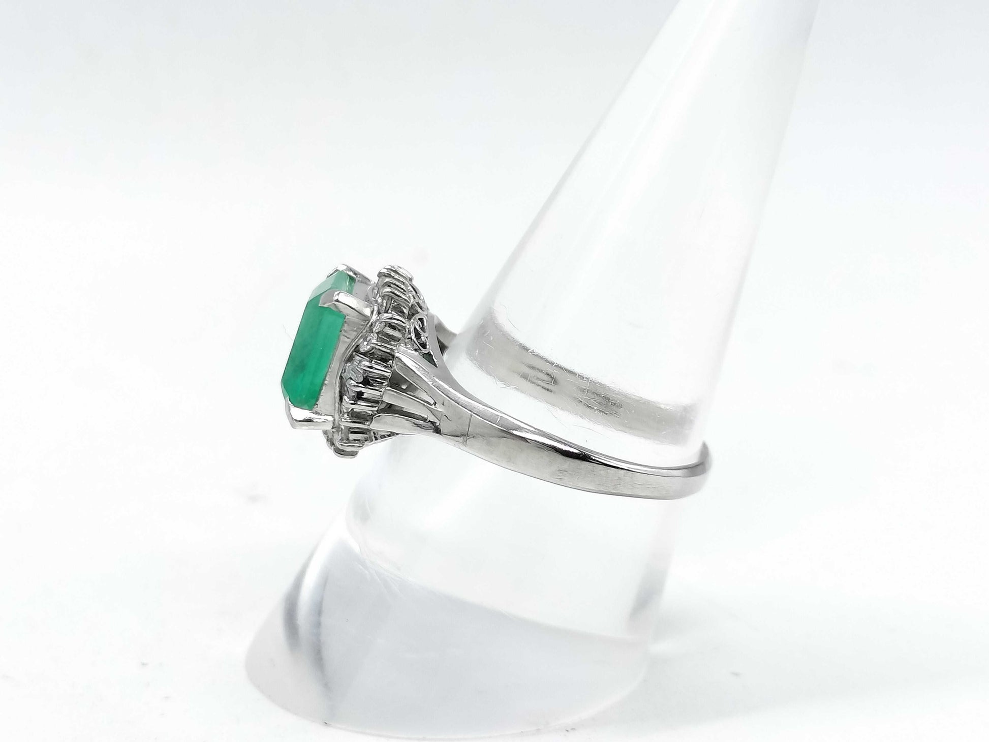 E2.23ct D0.37ct Pt900 5.5g Ring 
