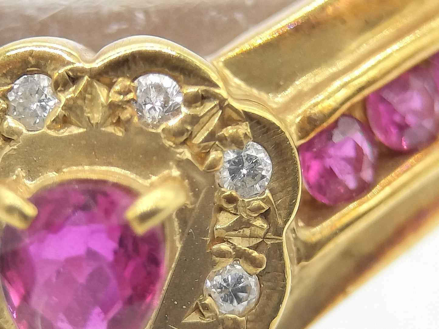 Ruby and Diamond 18K 3.5g Ring 