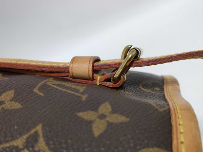 LOUIS VUITTON Monogram Bucket GM Pouch Tote Bag