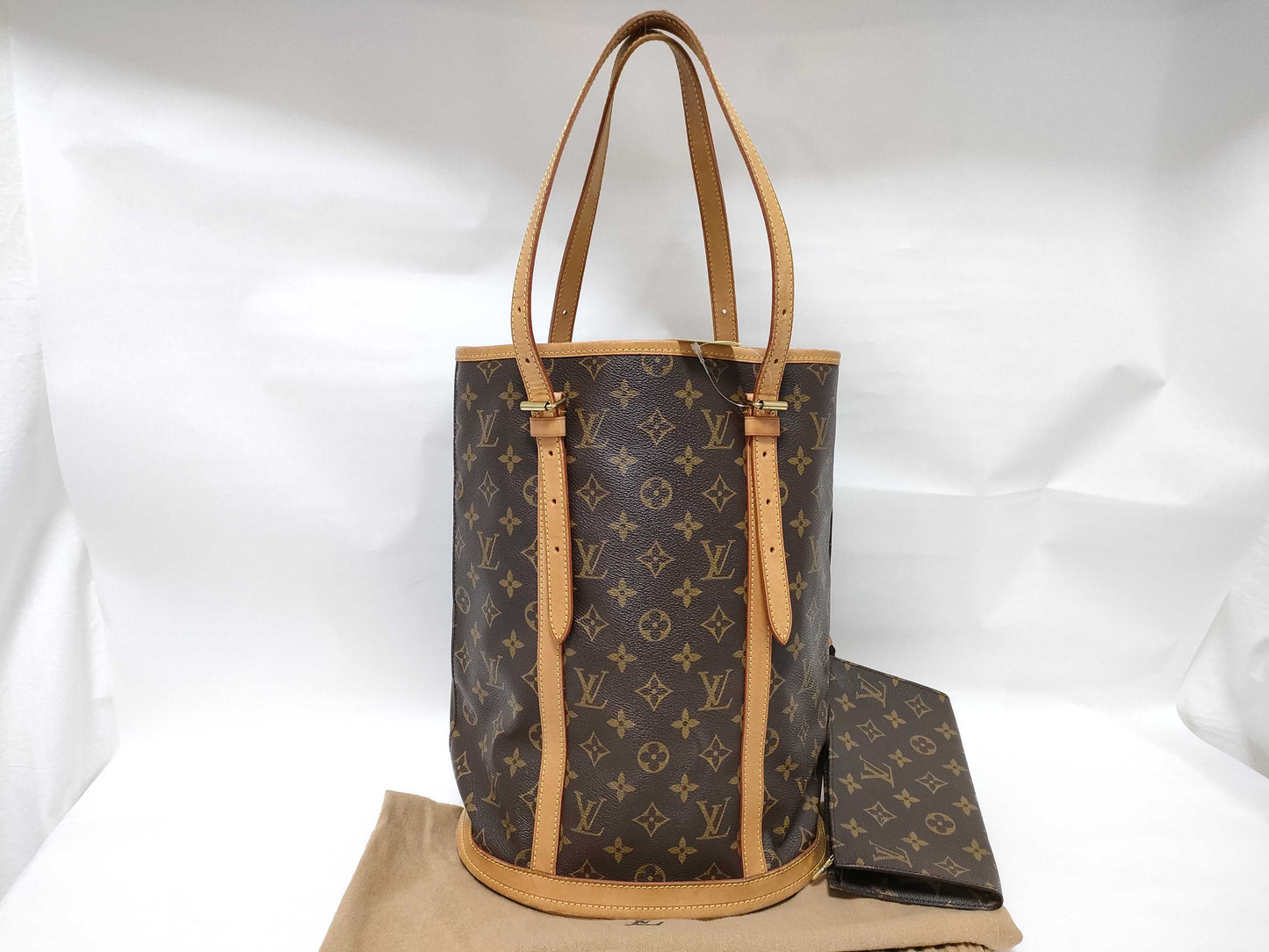 LOUIS VUITTON Monogram Bucket GM Pouch Tote Bag