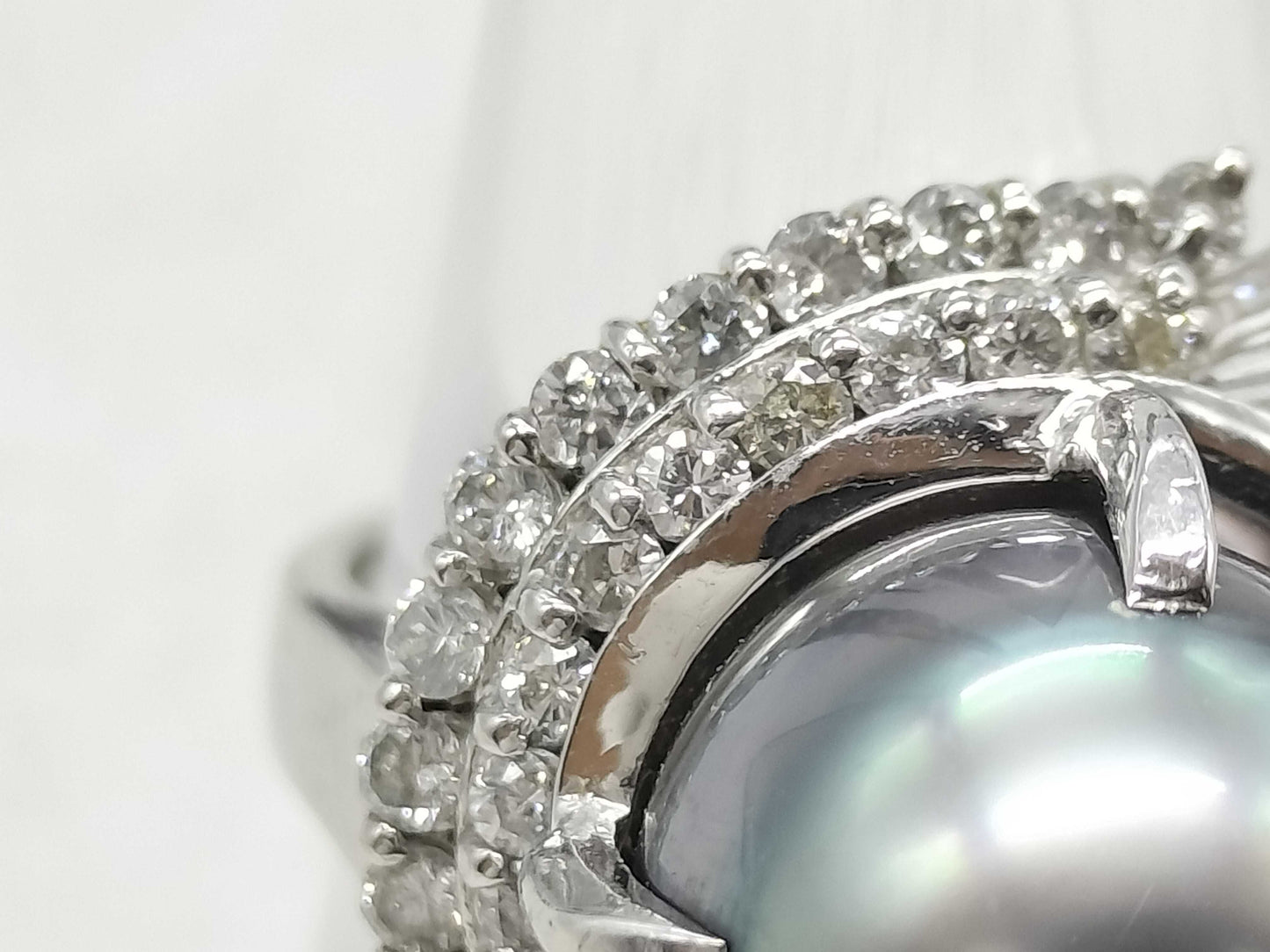 Black South Sea Pearl Ring, Diameter 10.4mm, D0.68ct, Pt900, 10.9g 