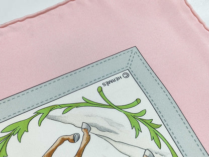 HERMES Carre COSTUMES CIVILS ACTUELS Scarf without tag