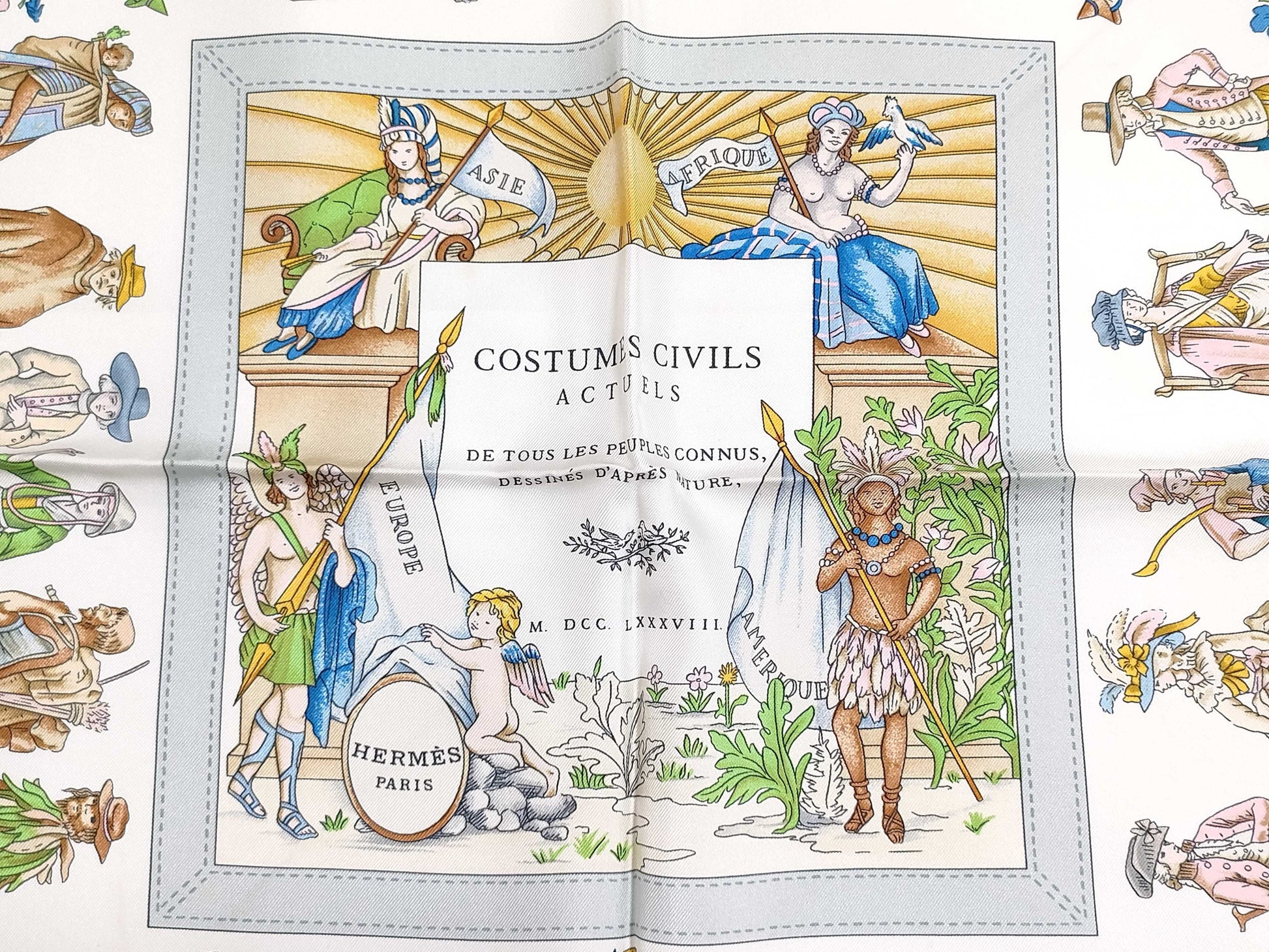 HERMES Carre COSTUMES CIVILS ACTUELS Scarf without tag