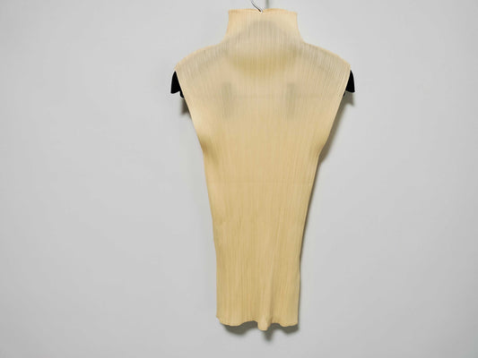 ISSEY MIYAKE Pleats Please Tops Tops