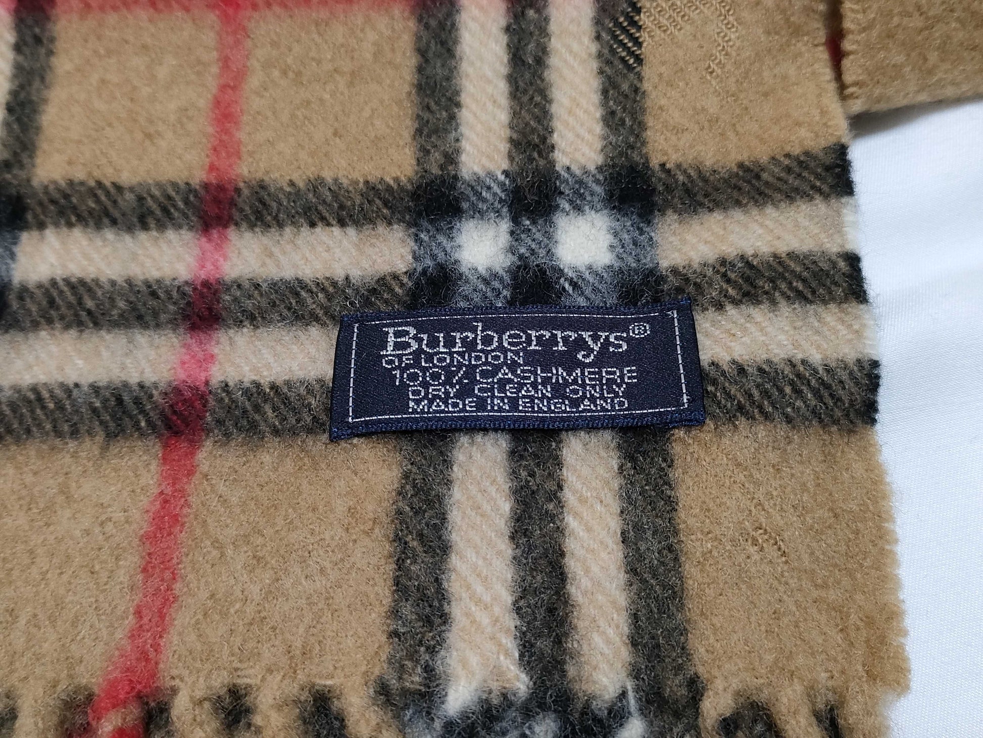 BURBERRY Cashmere Scarf