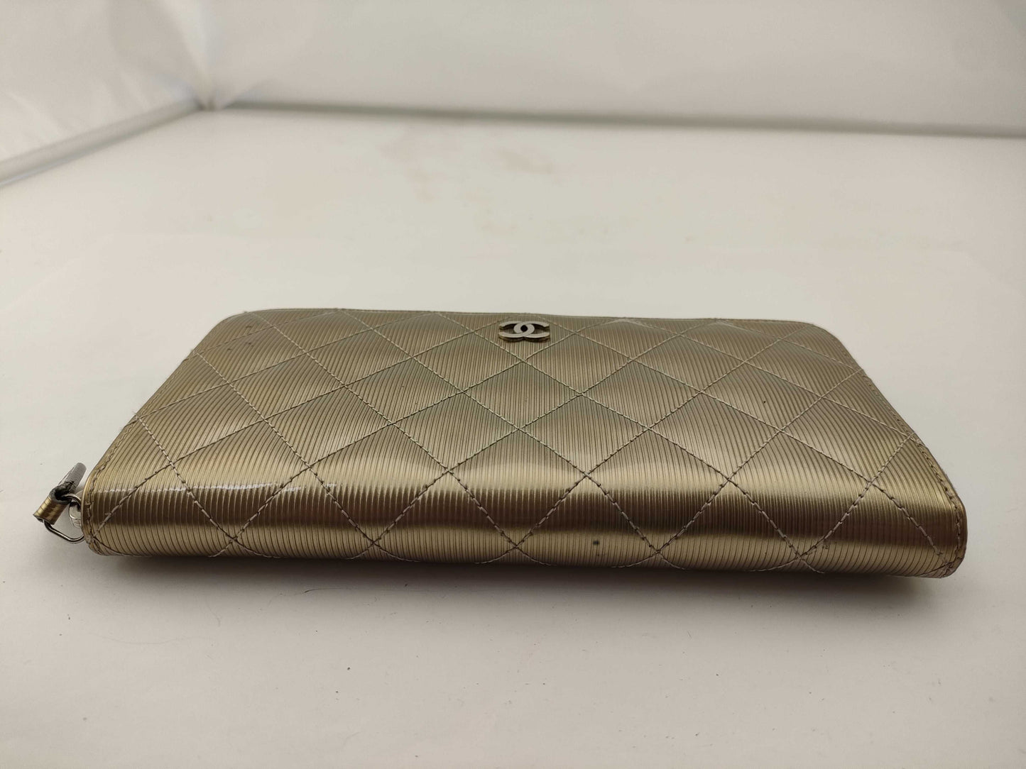 CHANEL Long Wallet with Round Zipper Wallet