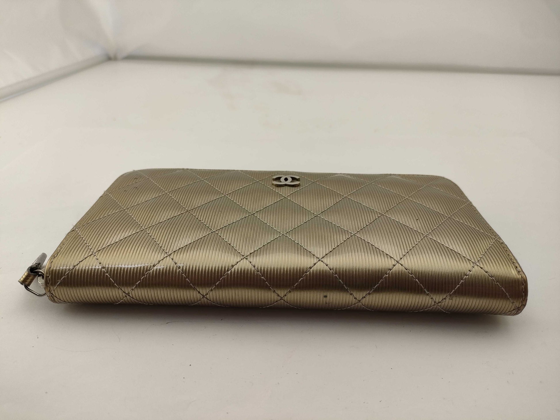 CHANEL Long Wallet with Round Zipper Wallet