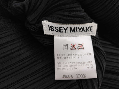 ISSEY MIYAKE Tops Tops
