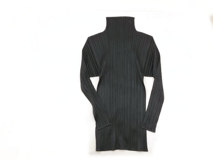 ISSEY MIYAKE Tops Tops