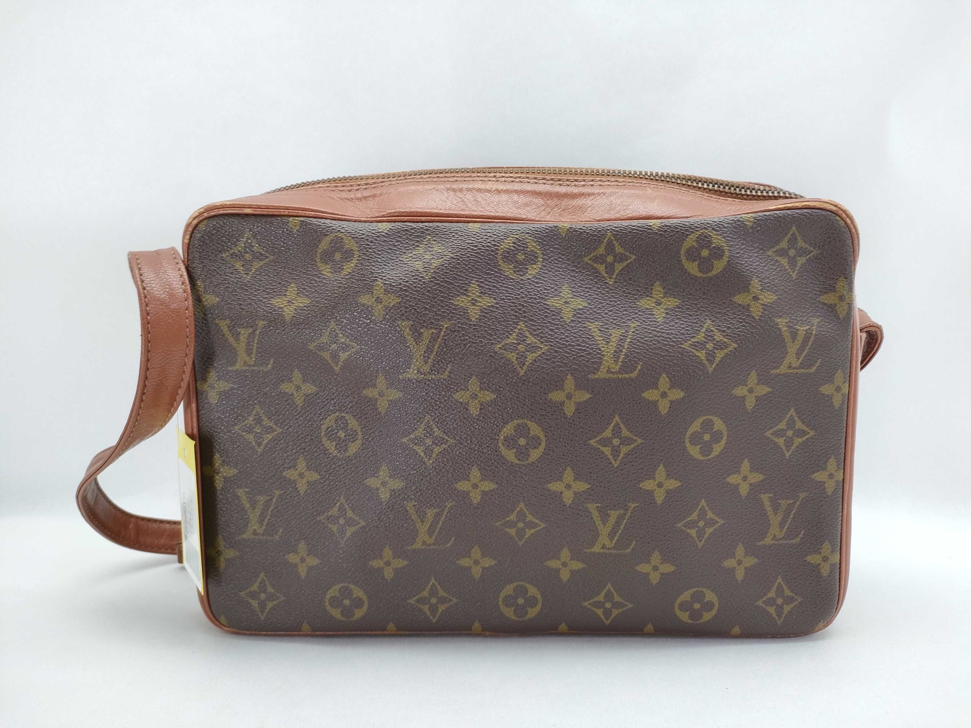 LOUIS VUITTON Monogram Sack Banduriere Vintage Shoulder Bag