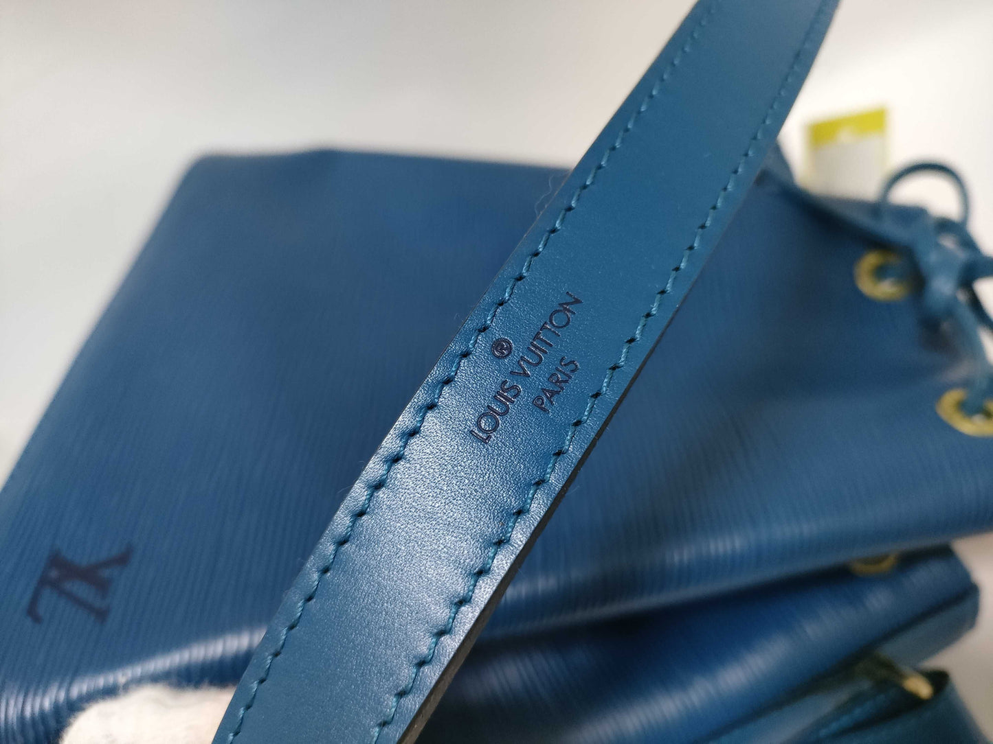 LOUIS VUITTON Epi Petit Noe Shoulder Bag