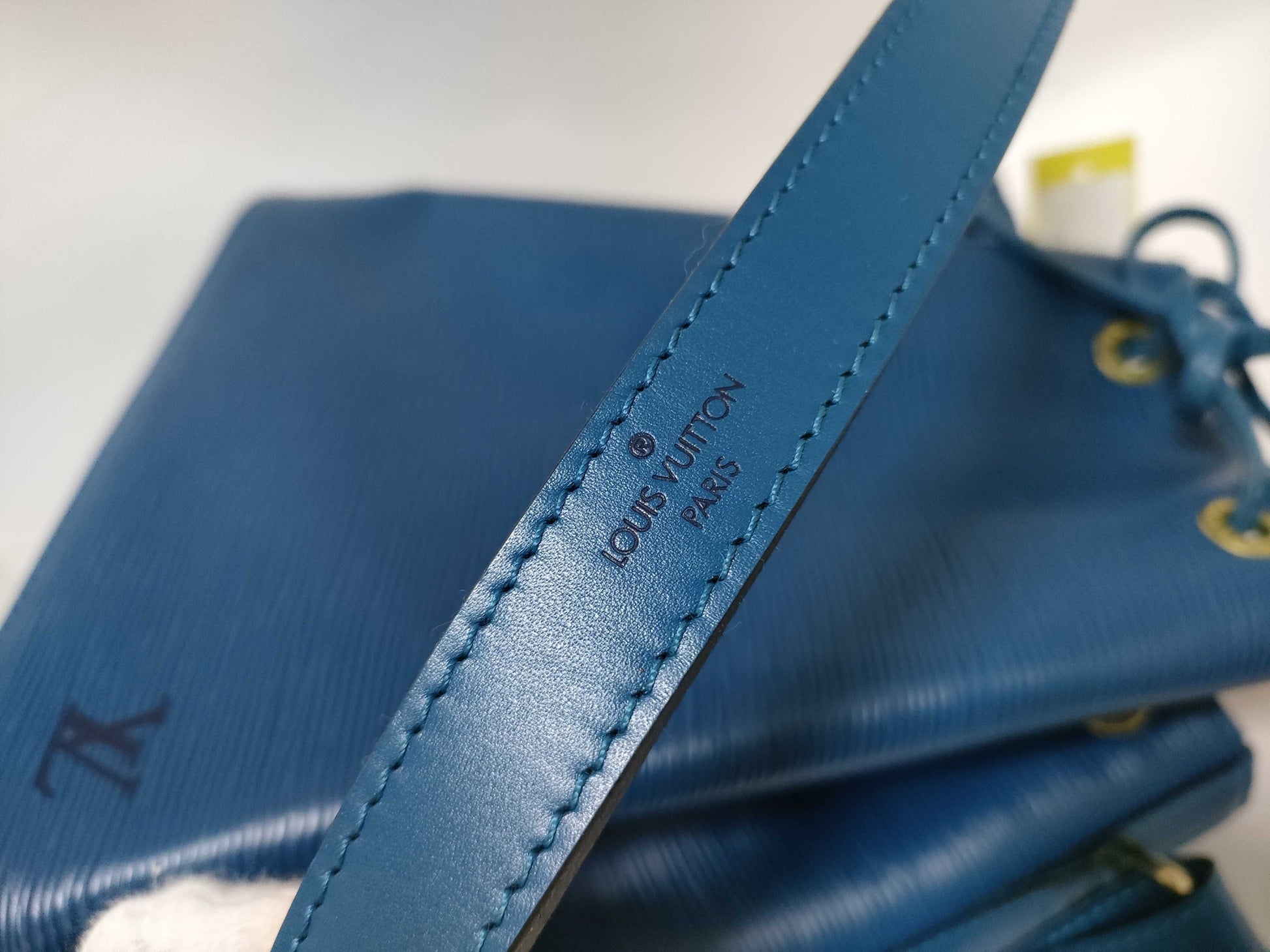 LOUIS VUITTON Epi Petit Noe Shoulder Bag