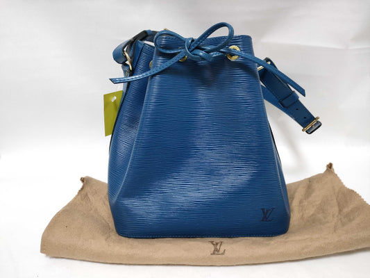 LOUIS VUITTON Epi Petit Noe Shoulder Bag