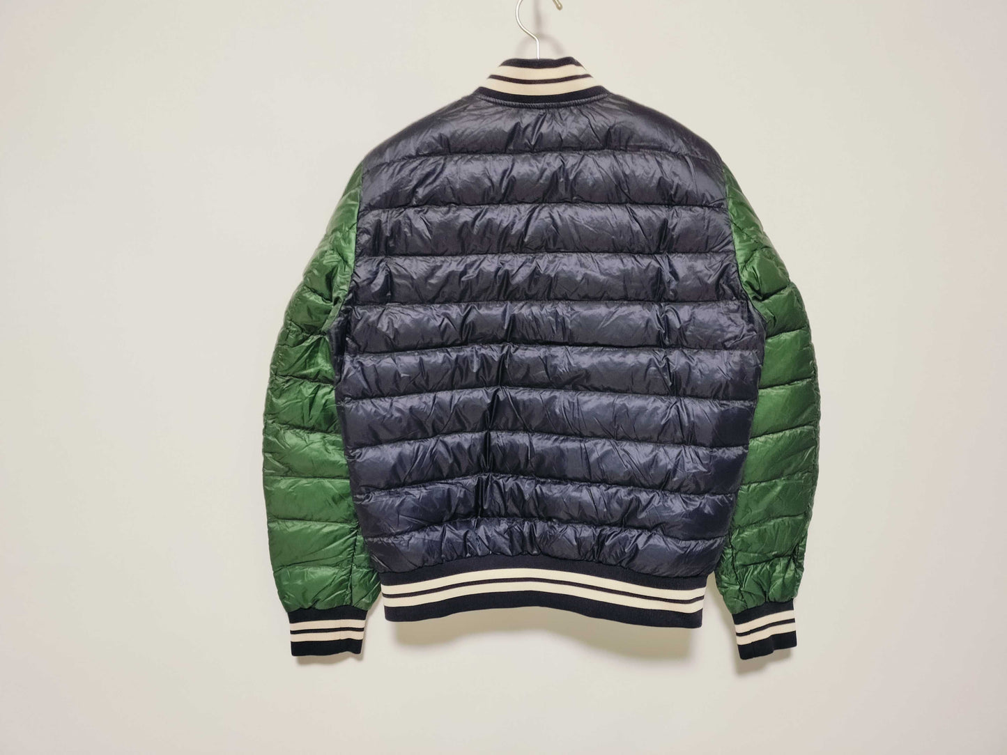 MONCLER ENRICK GIUBBOTTO Light Down Jacket