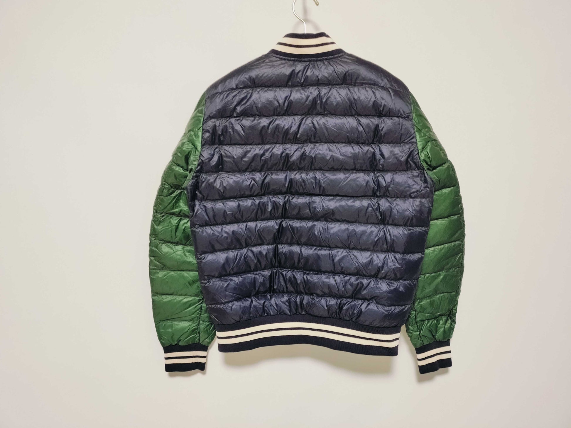 MONCLER ENRICK GIUBBOTTO Light Down Jacket