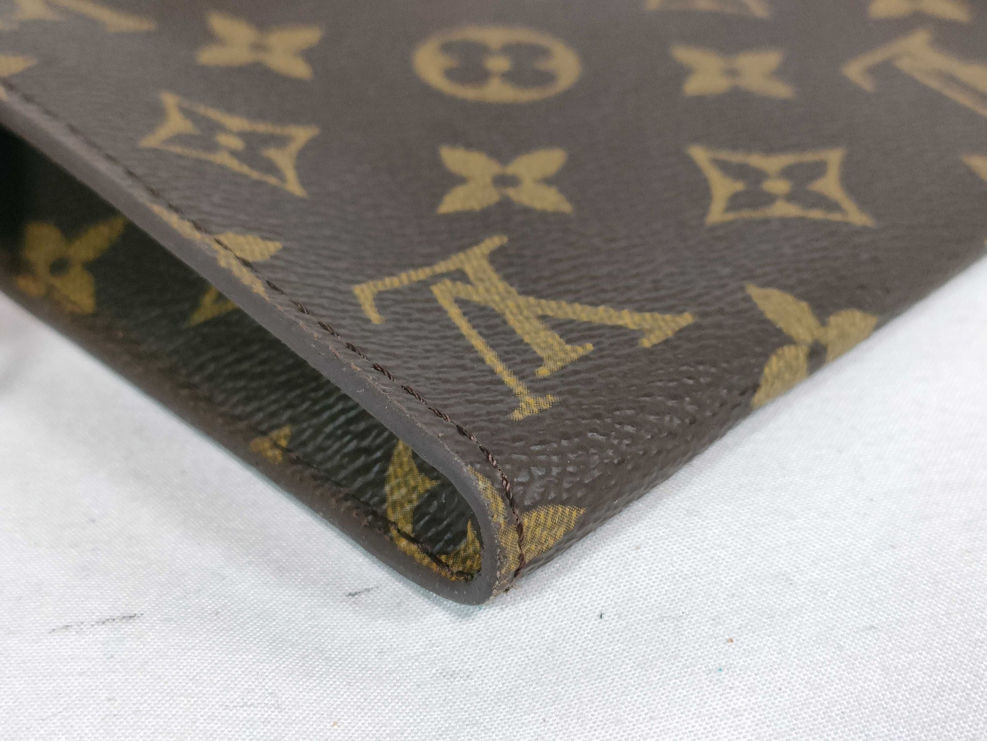 LOUIS VUITTON Monogram Pochette Toilette 20 Pouch
