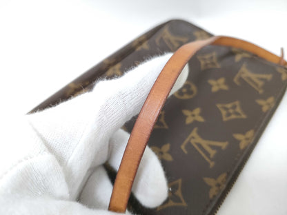 LOUIS VUITTON Monogram M40712 Pochette Accessoir Handbag