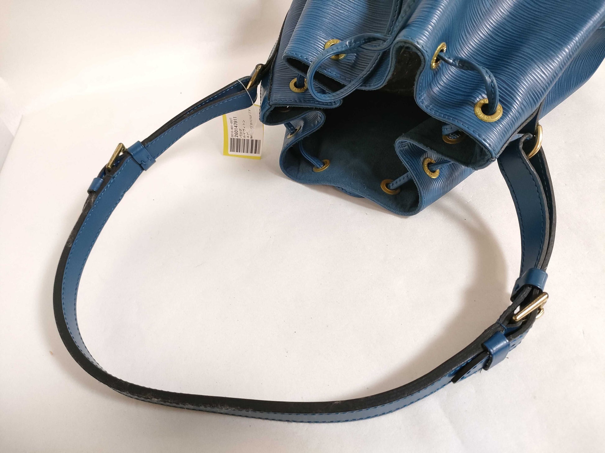 LOUIS VUITTON Epi M44105/Petit Noe/Toledo Blue Shoulder Bag