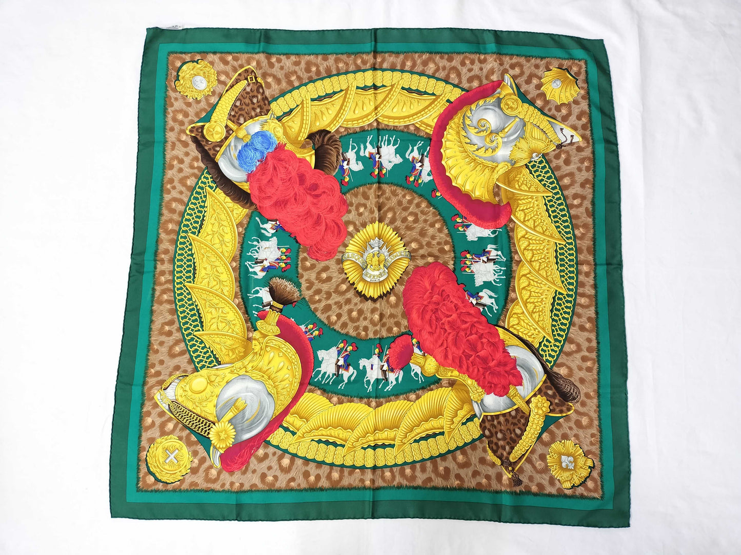 HERMES Carre CASOUES DE PLUMETS Scarf