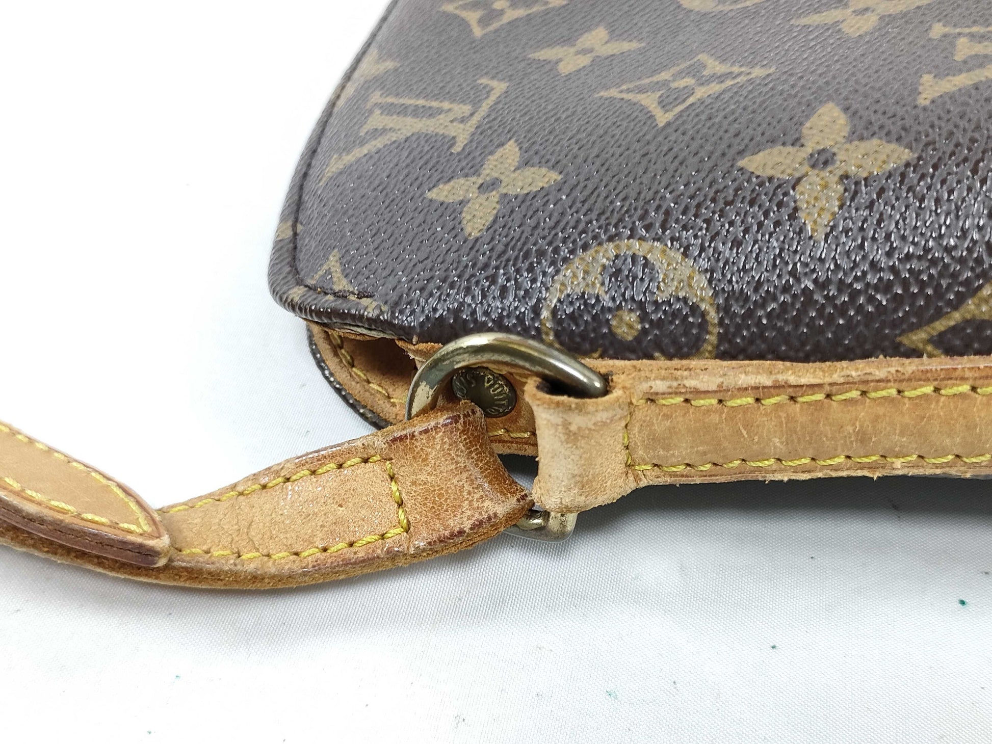 LOUIS VUITTON Monogram M51290 Drouo Shoulder Bag