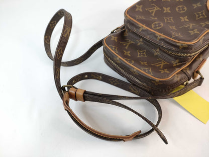 LOUIS VUITTON Monogram M45236 Amazon Shoulder Bag