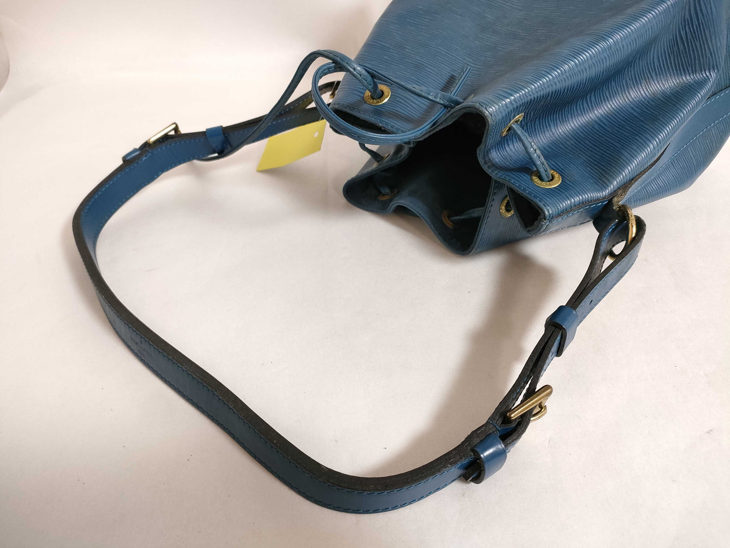 LOUIS VUITTON Epi Noe Shoulder Bag