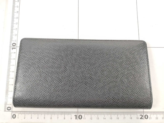 LOUIS VUITTON Taiga Long Wallet M32572 Black Initials Wallet