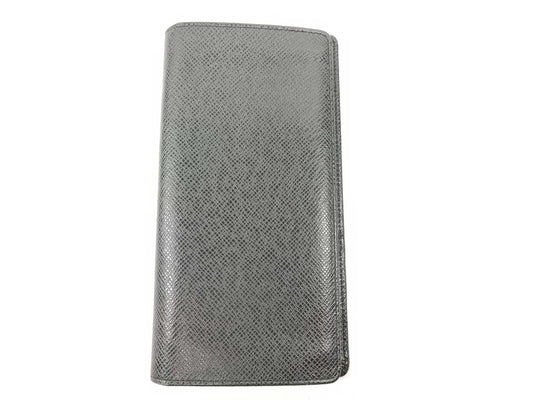 LOUIS VUITTON Taiga Long Wallet M32572 Black Initials Wallet