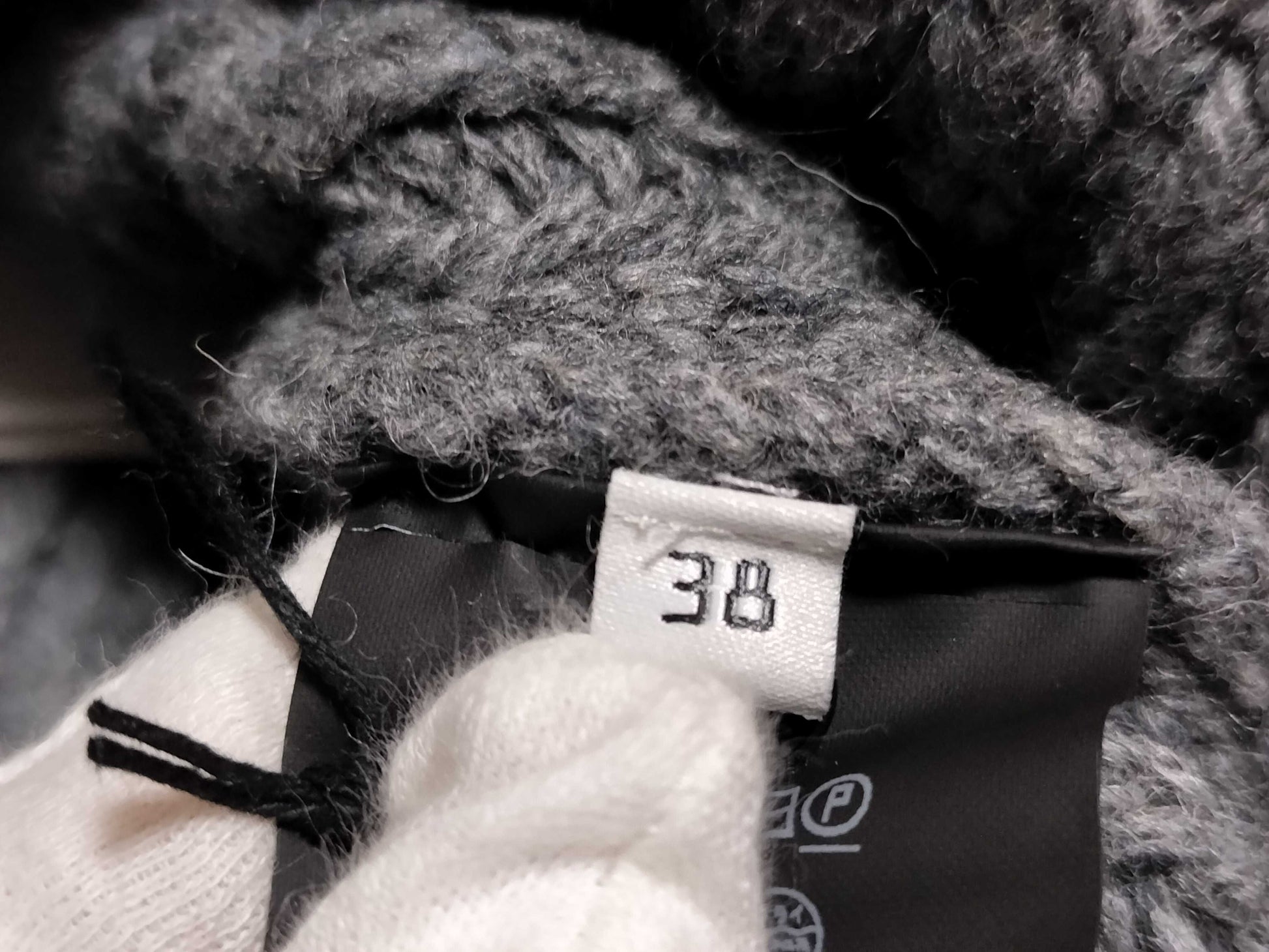 BALENCIAGA Knitted One-Piece Scarf Design One-Piece