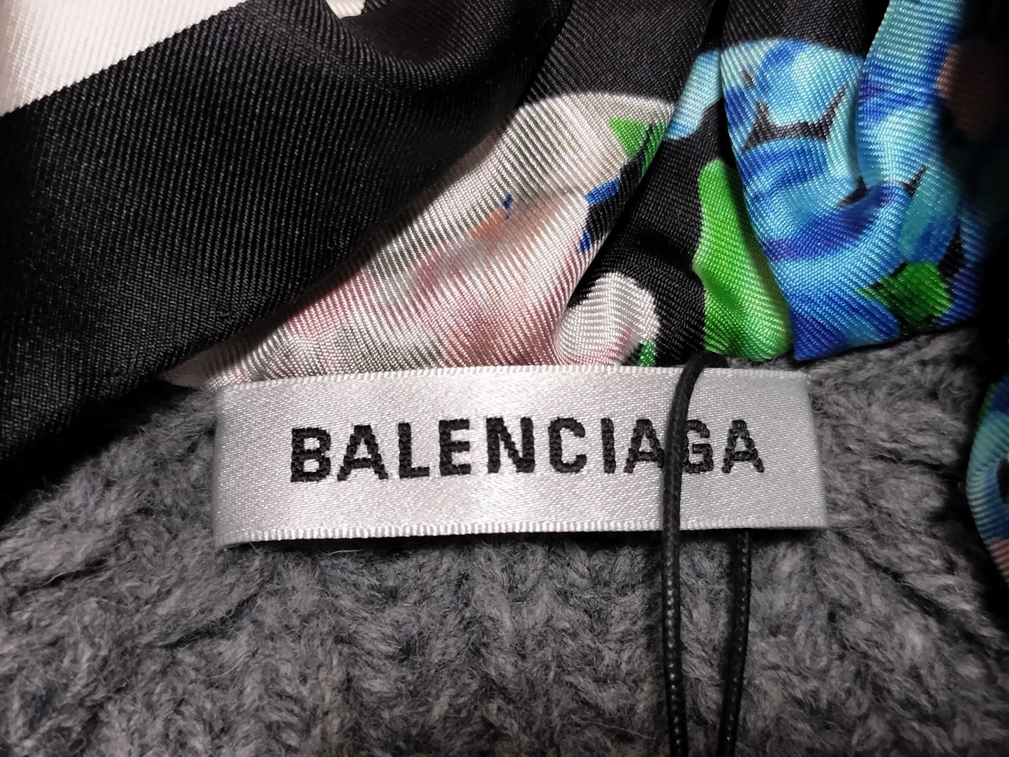 BALENCIAGA Knitted One-Piece Scarf Design One-Piece
