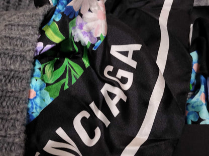 BALENCIAGA Knitted One-Piece Scarf Design One-Piece